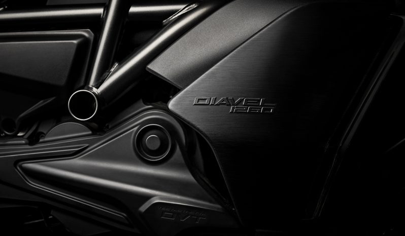 Ducati Diavel 1260 S lleno