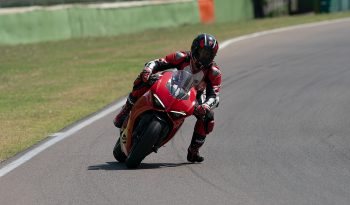 Ducati Panigale V2 lleno