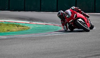 Ducati Panigale V2 lleno