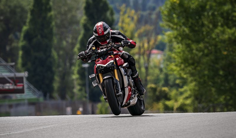 Ducati StreetFighter V4s lleno