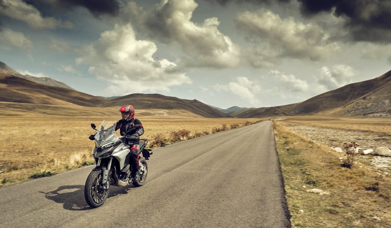 Ducati Multistrada V4S lleno