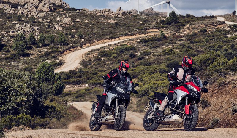 Ducati Multistrada V4S lleno