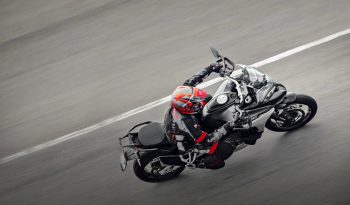 Ducati Multistrada V4 lleno