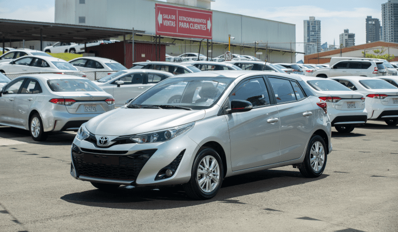 Certificado Toyota Yaris Hatchback 2020 | EB0523 lleno