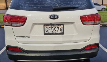 Usado Kia SORENTO 2WD 7 PAS AT 2017 lleno