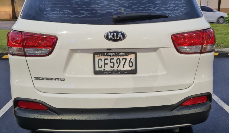 Usado Kia SORENTO 2WD 7 PAS AT 2017 lleno